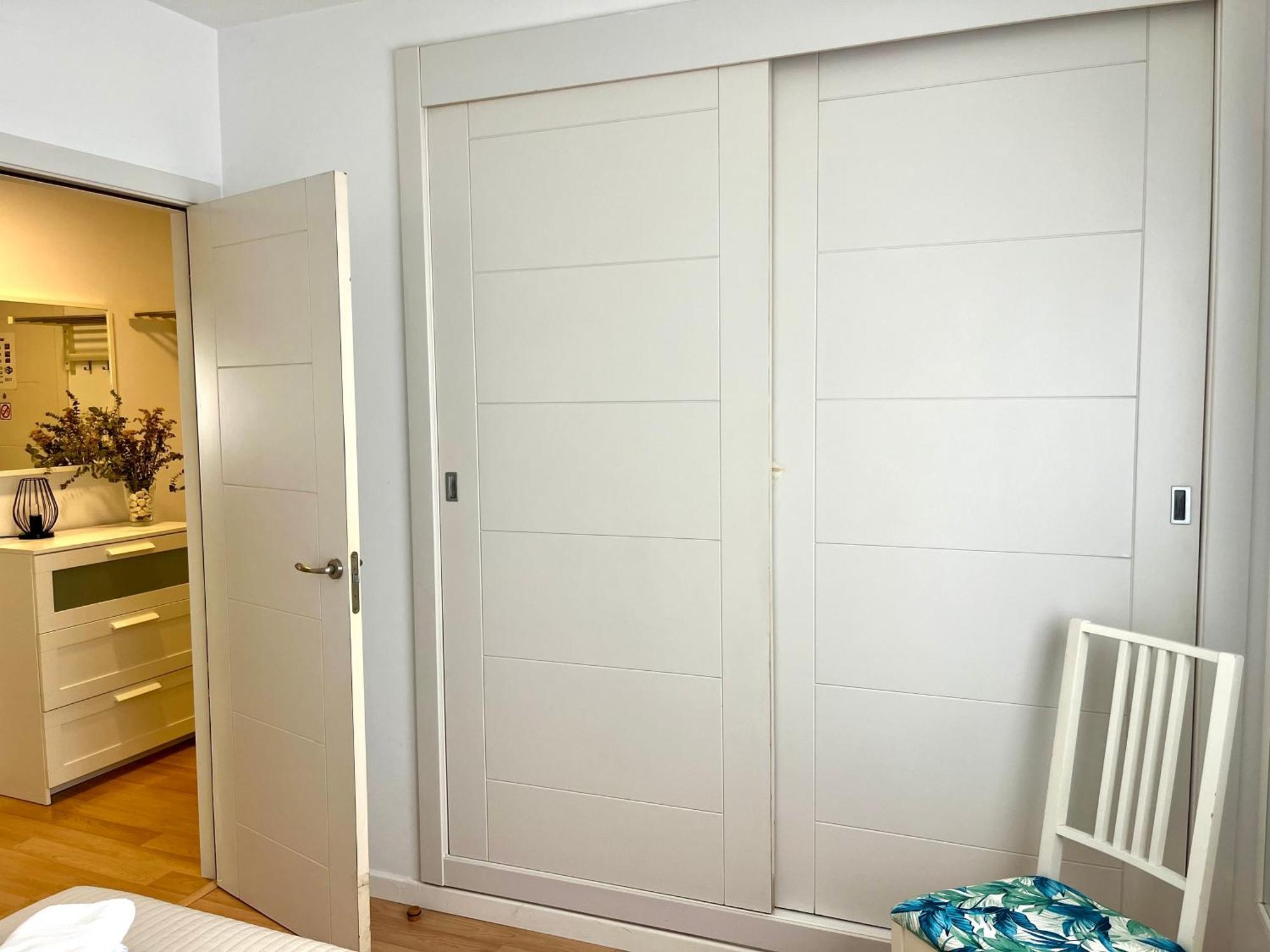 Puerta Al Mar Apartment Малага Екстериор снимка