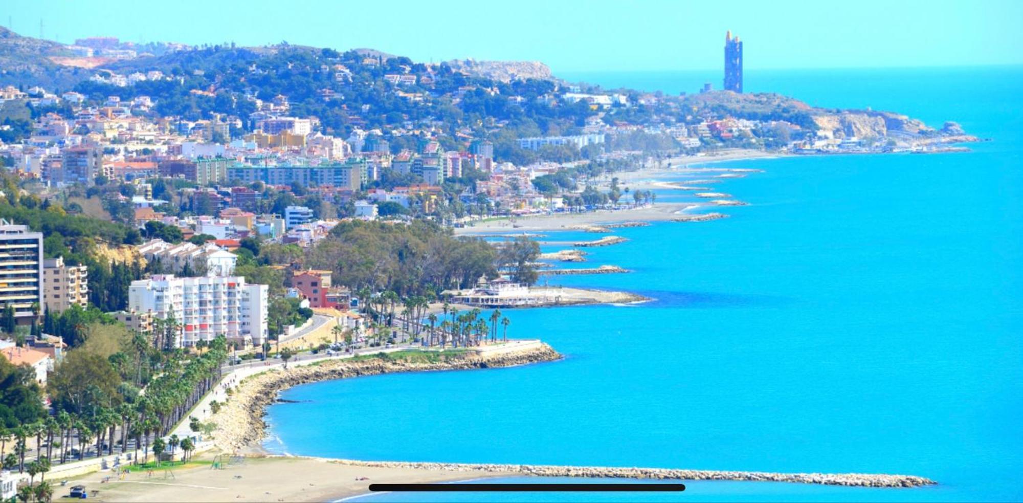 Puerta Al Mar Apartment Малага Екстериор снимка
