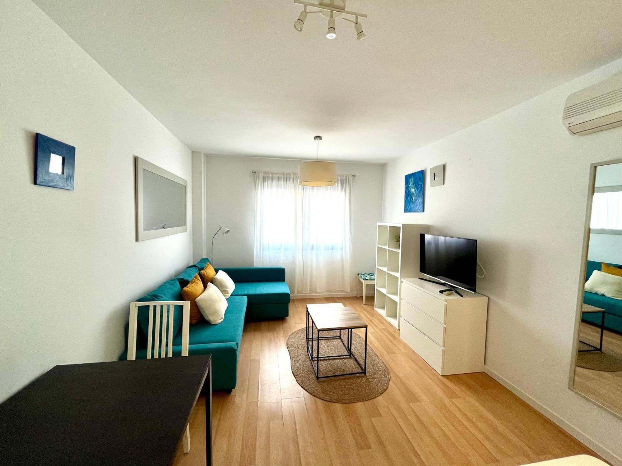 Puerta Al Mar Apartment Малага Екстериор снимка