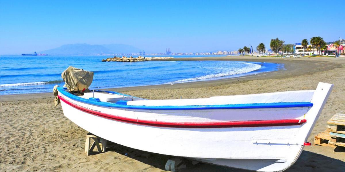 Puerta Al Mar Apartment Малага Екстериор снимка